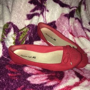 American Eagle flats